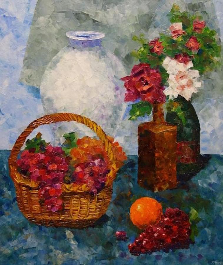 Натюрморт с фруктовой корзинкой и розами